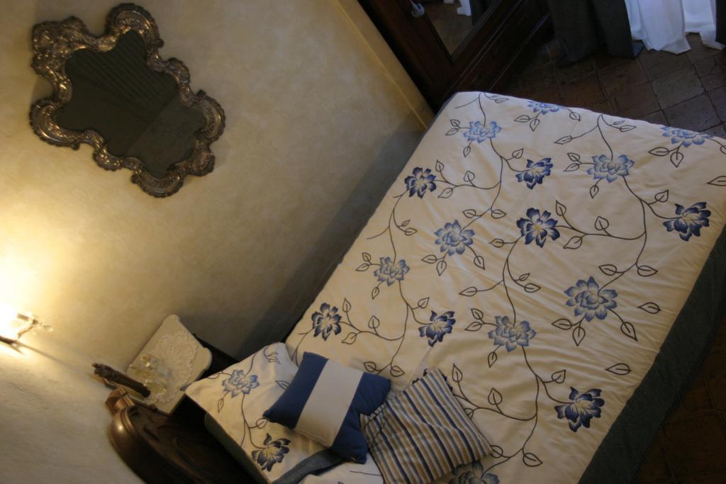 Casa Nobile Bed & Breakfast Tovo San Giacomo ห้อง รูปภาพ